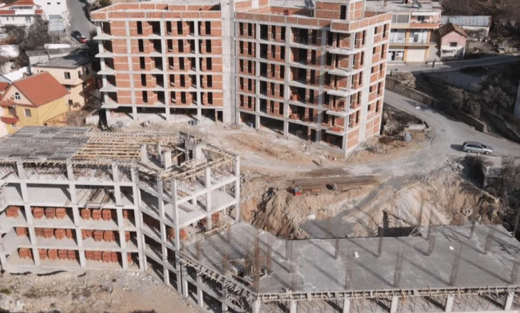 Punëtori boshnjak ra nga lartësia dhe humbi jetën, arrestohet inxhinieri dhe shpallen në kërkim dy drejtues të firmës