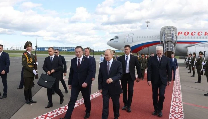 Putin del nga Rusia