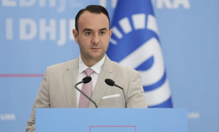 “Qeveria po shndërrohet në regjim autoritar”/ Reagon ashpër deputeti: Raporti i BE-së, alarm për Shqipërinë