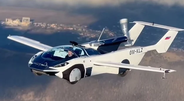 “Qielli nuk do të vetë më vetëm për avionët”, makina e parë fluturuese do të dalë në shitje brenda disa muajsh, çmimi marramendës