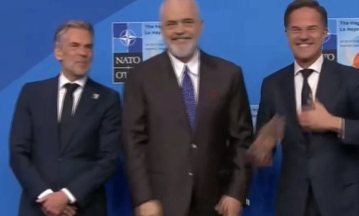 Rama dhe Rutte shkëmbejnë batuta përpara shkrepjes së fotove zyrtare