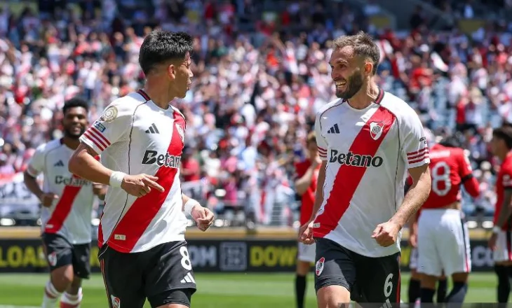 River Plate e nis me “tris” Botërorin për Klube, mbrojtja e Urawa katastrofë. Kapiteni nuk i jep dorën kundërshtarëve (VIDEO)
