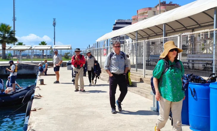 Rritet ndjeshëm numri i udhëtimeve të shqiptarëve në 2024, dominojnë Tirana e Italia