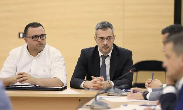 “Rrjet i ri për furnizim me energji, 880 punonjës”/ Drejtori i OSSH prezanton planin e masave për sezonin turistik