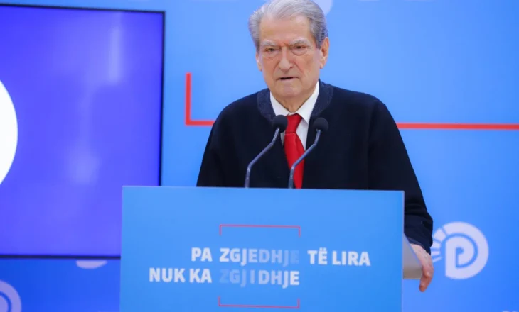 Sali Berisha zbulon arsyen e largimit të komandantit të Gardës: U shkarkua sepse…
