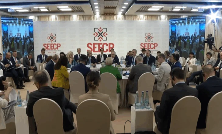 Samiti në Tiranë, Serbia dhe Bosnja votojnë kundër deklaratës, përmendej Rusia dhe Lindja e Mesme