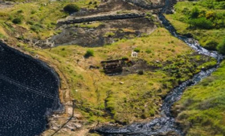 Sasi të mëdha nafte derdhen në Parkun Kombëtar të Vjosës, a rrezikohet marrja e statusit nga UNESCO?
