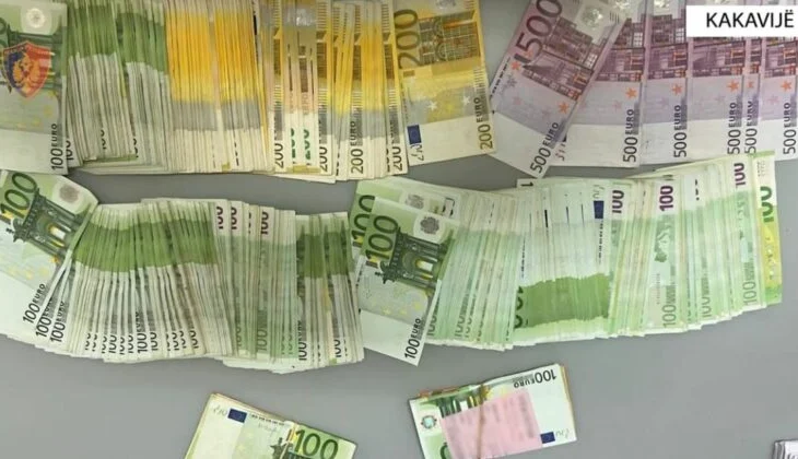 Sekuestrimi i 74 mijë eurove në Kakavijë, kapet 73-vjeçari i shpallur në kërkim