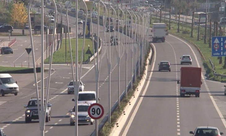 Sezoni turistik, eksperti: Ja cilët janë burimet e aksidentëve dhe rrugët problematike