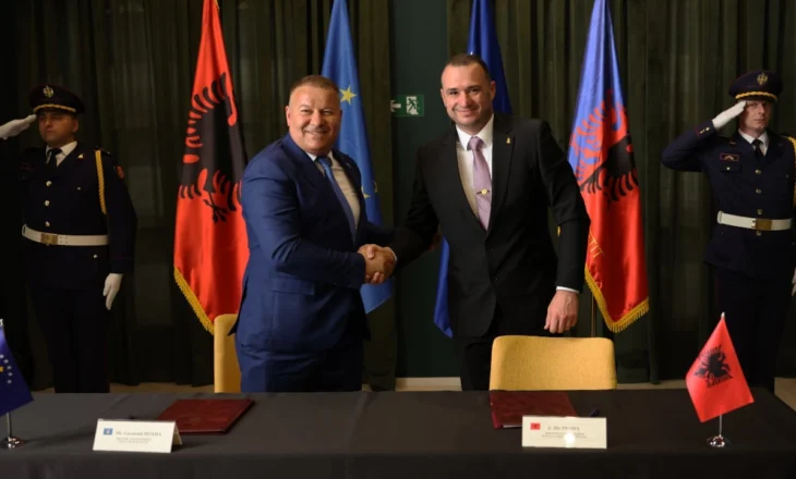 Sezoni turistik, memorandum bashkëpunimi mes Shqipërisë dhe Kosovës për policimin rrugor