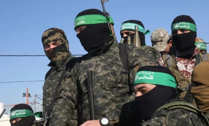 Shërbimi i Sigurisë së Izraelit çmonton një grup të Hamasit në Bregun Perëndimor, mbi 60 arrestime dhe 22 armë të sekuestruara
