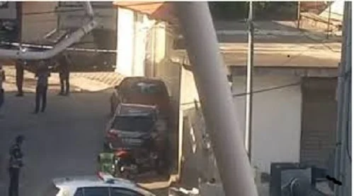 Sherr mes fqinjëve në Tiranë, plagoset 31-vjeçari me armë zjarri