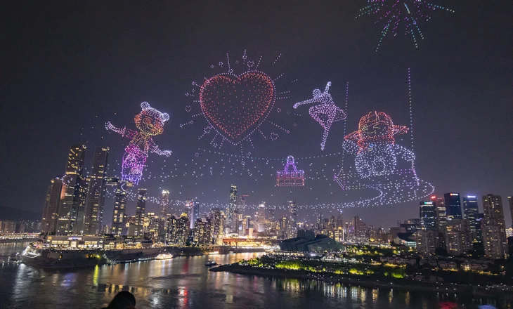 Shfaqja e dronëve në Chongqing vendos rekord “Guinness”