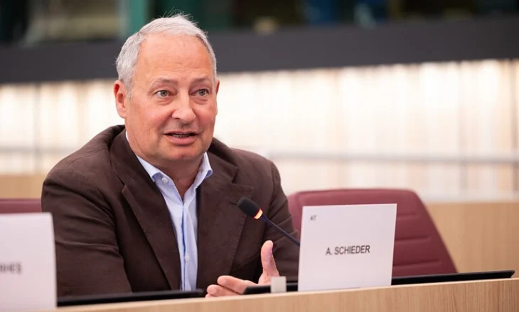 ‘Shqipëria do shpërblehet’/ Schieder: Ndër kryesuesit e vendeve të zgjerimit të BE!