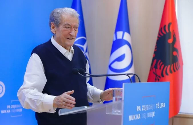 “Shqipëria i vetmi narko-shtet në Evropë”/ Berisha: Rama u soll në pushtet nga bandat kriminale