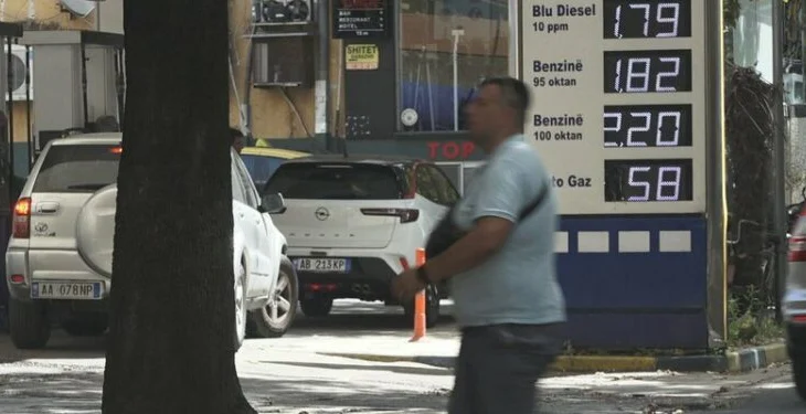 Shqipëria “kokë më kokë” me Zvicrën për çmimin e naftës