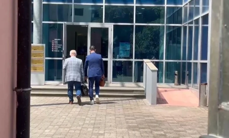 Shtyhet gjyqi ndaj Ilir Metës, avokati i ish-presidentit: Është në formë perfekte, i bën të gjitha…