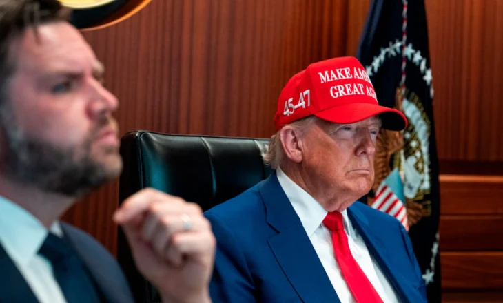 Si e sulmoi SHBA-ja Iranin/ Trump në dhomën e luftës me një kapelë MAGA, kërcënimet ndaj Teheranit dhe bombardimet e Fordow, Natanz dhe Isfahan