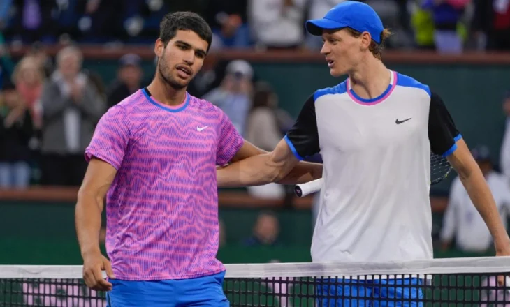 Sinner mposht Djokovic në Paris, sfidon Alcaraz në finalen e Roland Garros