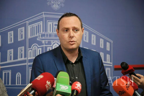 Skema e re e kualifikimit të mësuesve, rritje page në bazë të kualifikimeve të përfituara