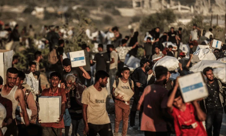 “Skena post-apokaliptike” në Gaza, mjekët përballen me dhunën mes luftës së bandave për ndihmat