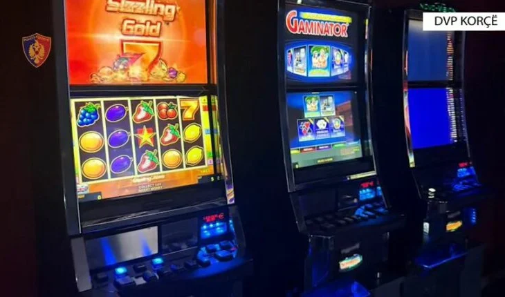 “Slot Machine”/ Forcat “Shqiponja” të Korçës në aksion për lojërat e fatit, arrestohen 2 persona