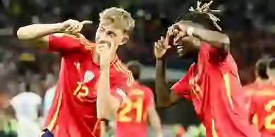 Spektakël me 9 gola, Spanja mund Francën dhe shkon në finalen e Nations League