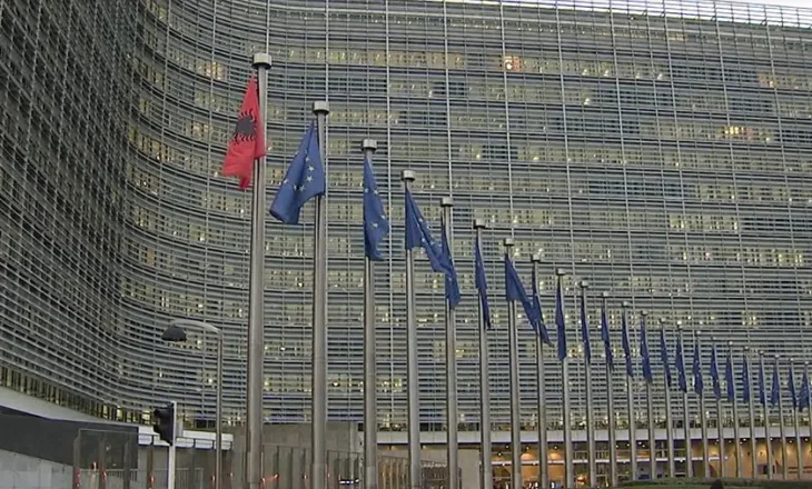 Statusi i refugjatit të mbrojtur, Komisioni Evropian zgjat deri në 2027