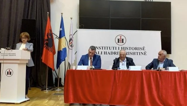 Studiues nga tre vende trajtojnë rolin e diasporës për çështjen e Kosovës