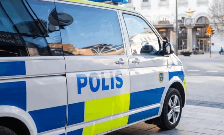 Suedi/ Policia vret drerin në mes të Stokholmit