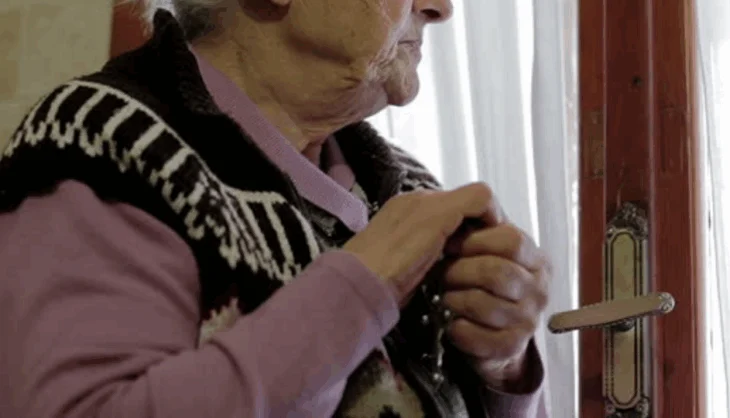 “Sukseset” e qeverisë / Një e treta e familjeve në Tiranë dhe Korçë, vetëm me nga 1 person