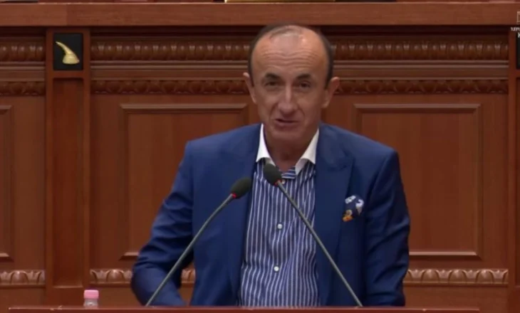 Sula ironizon deputetët e zgjedhur nga 11 maji: Përgatisni një ligj për parlamentarët pensionistë, kanë nevojë të rrinë me nipërit!