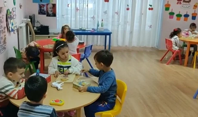 Sulmi ndaj faqes së Bashkisë Tiranë/Zgjatet afati për regjistrim në çerdhe e kopshte