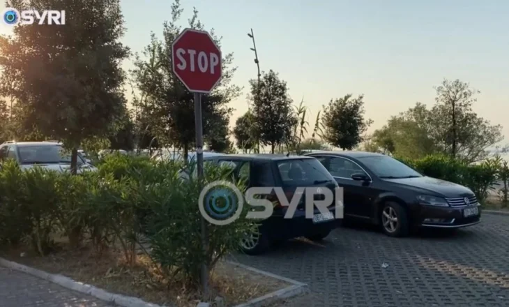 SYRI TV/ Bashkia Shkodër bën parkingjet me pagesë, qytetarët: Vendim i padrejtë, s’kemi mundësi të paguajmë