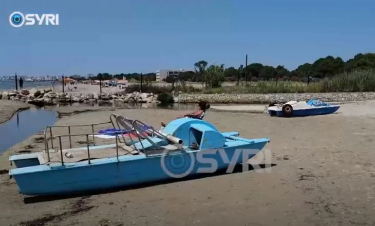 SYRI TV/ Ndotet plazhi i plepave në Durres, kanali me ujëra të zeza derdhet në det