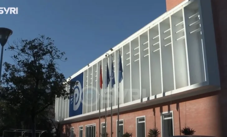 SYRI TV/ PD denoncon skandalin me fletët e votimit: Mungojnë mbi 130 mijë fletë votimi