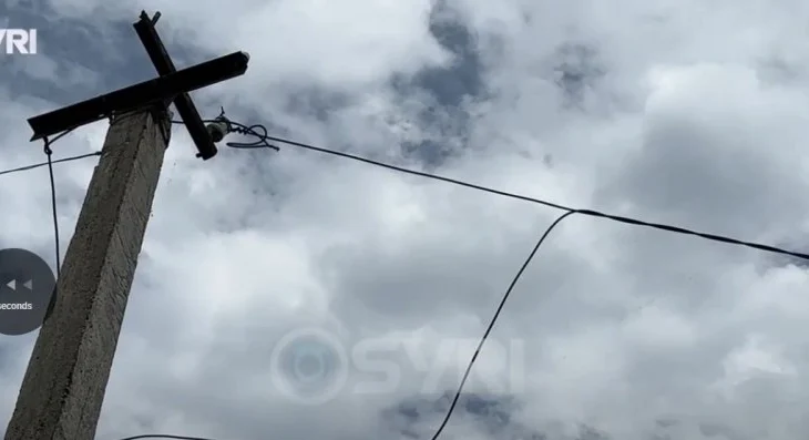 SYRI TV/ Tensioni i ulët i energjisë i djeg orenditë, kryefamiljari: Jemi ankuar, s’janë marrë masa