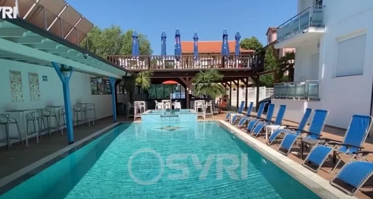 SYRI TV/ Turizmi vuan mungesën e punëtorëve, bizneset: Nuk kemi fuqi punëtore në sezon