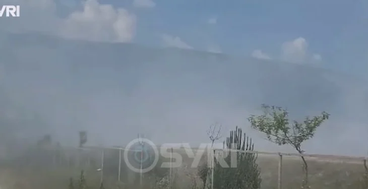 SYRI TV/ Vijon prej 3 ditësh zjarri në landillin e Piskovës, banorët: Bashkia nuk merr masa për fikjen e saj