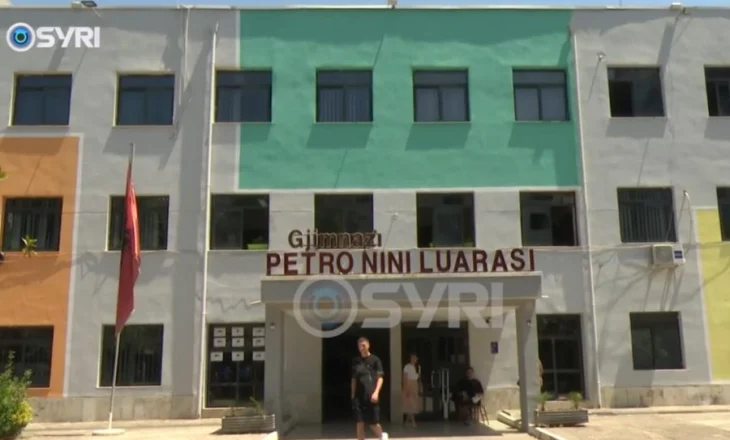 SYRI TV/ Zhvillohet provimi i lëndës me zgjedhje, tezat qarkulluan sërish në rrjete sociale
