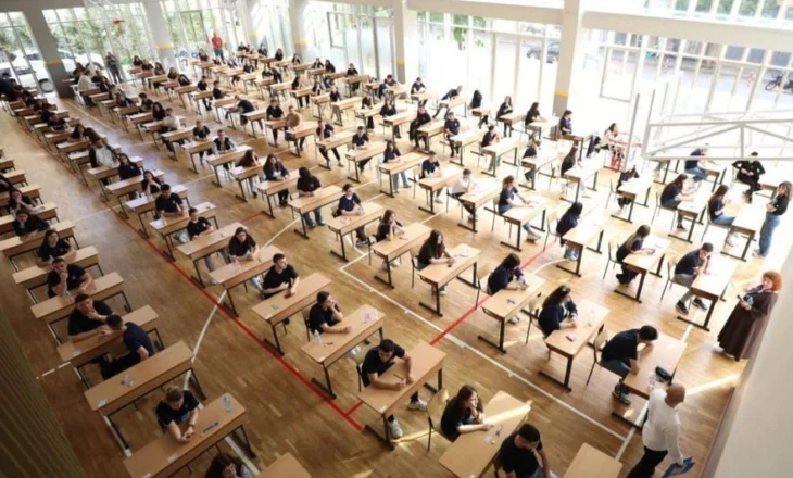 Të martën nis Matura Shtetërore, rreth 27 mijë nxënës do t’i nënshtrohen provimit të Gjuhës së Huaj