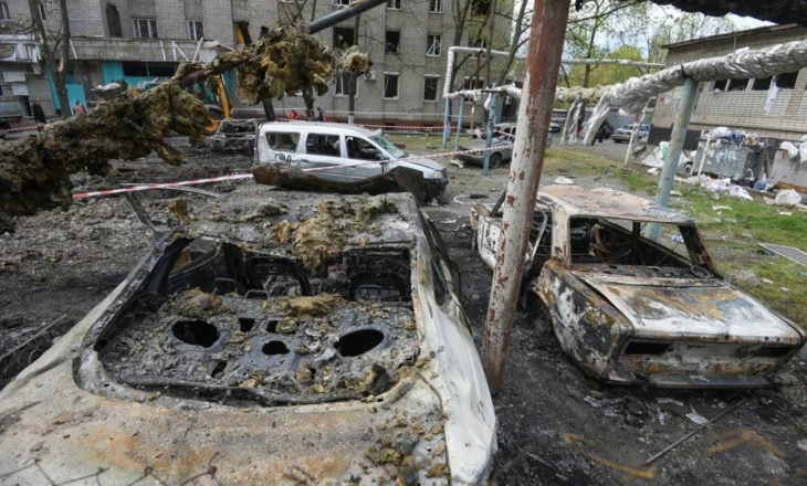 Të paktën 5 të vdekur dhe 23 të plagosur në sulmin e ri rus në një krahinë të Ukrainës