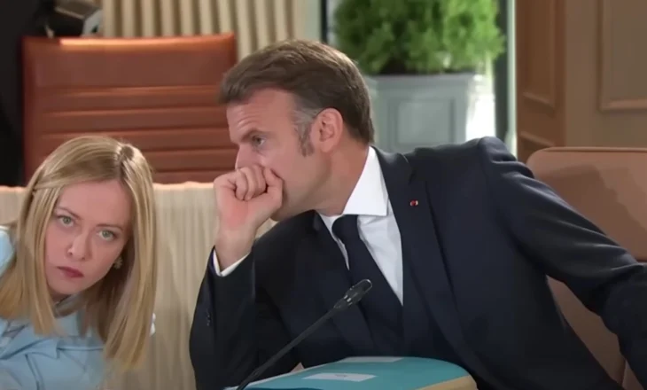 “Thashetheme” në samitin e G7! Macron i pëshpërit diçka në vesh, reagimi i Melonit bëhet viral (VIDEO)