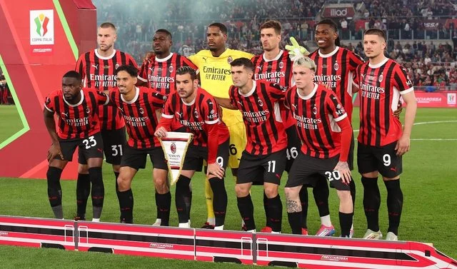 Titullari kërkon largimin nga Milani, Chelsea në pritje, negociatat ndeshen me pengesa