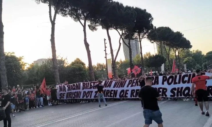 TKZ: Na hiqni biletat na vini përpara policinë, s’e vrisni dot zemrën që rreh për Shqipërinë