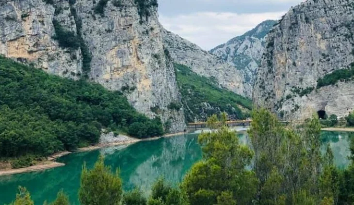 Tragjike! Mbytet një 22-vjeçar në ujrat e lumit Mat (Emri)