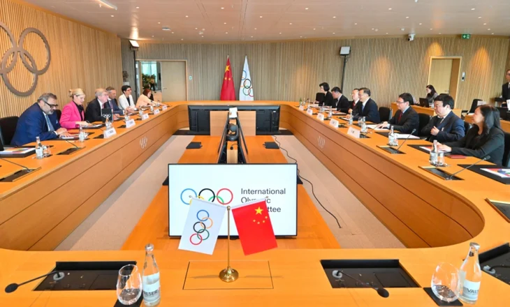 Transmetimi i veprimtarive sportive/ Presidenti i CMG-së takohet me Bach dhe Coventry të KON-it