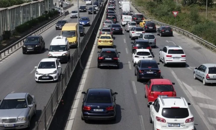 Turizëm në trafik!