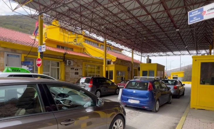 “U gjetën 6 kg heroinë”, arrestohen drejtuesi i mjetit dhe 4 policë në Kapshticë