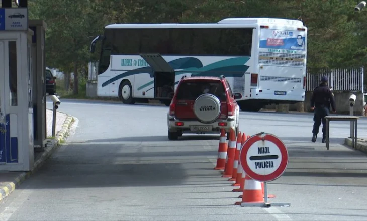 “U gjetën 6 kg heroinë”, arrestohen katër policë në Kapshticë, në pranga edhe shoferi i automjetit